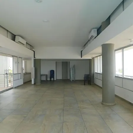 Apartamento Moderno Apartamento Con Piscina Y Parqueadero 24 2002 *